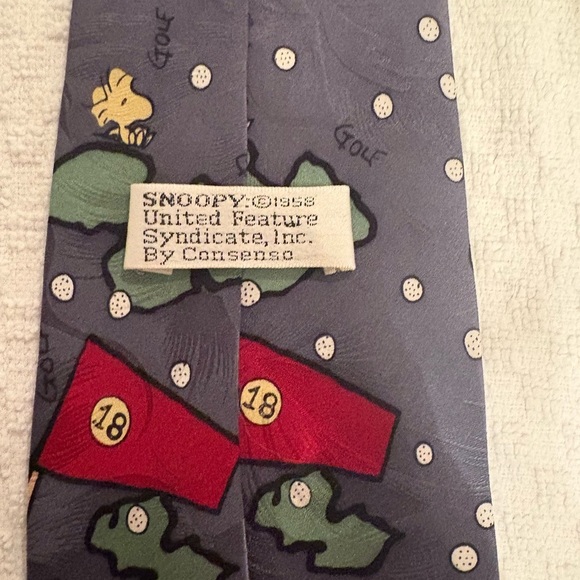 Silk Snoopy Golf Patterned Tie - Picture 3 of 4